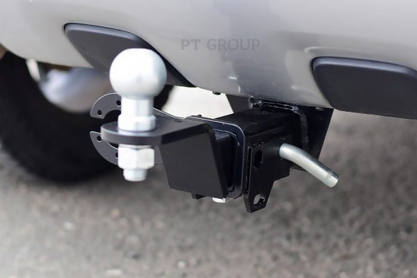 Фаркоп NISSAN Terrano c 2014 - съемный квадрат — изображение 2